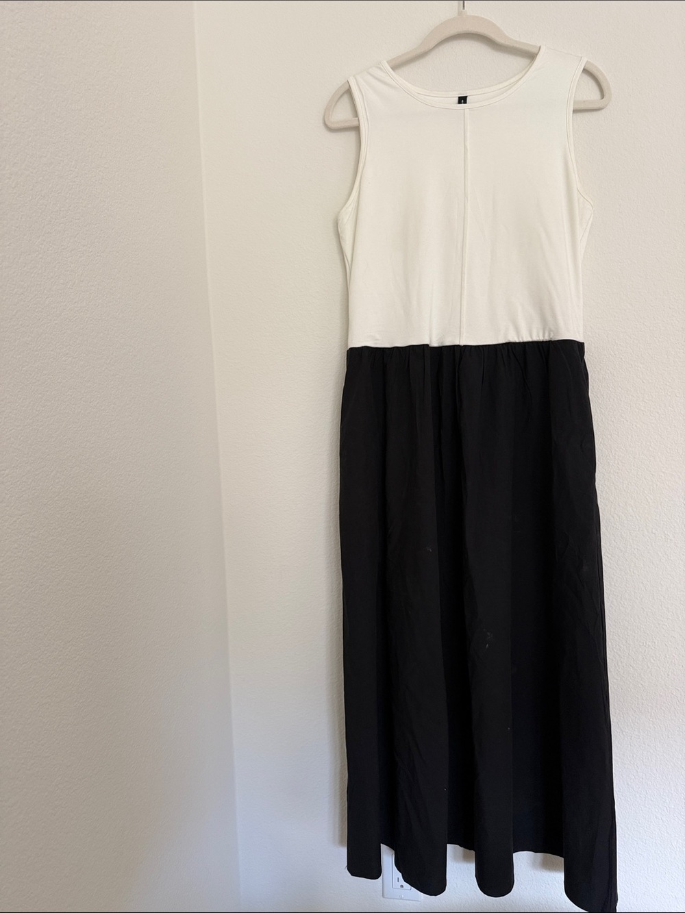 Classic Black & White Sleeveless Maxi Dress